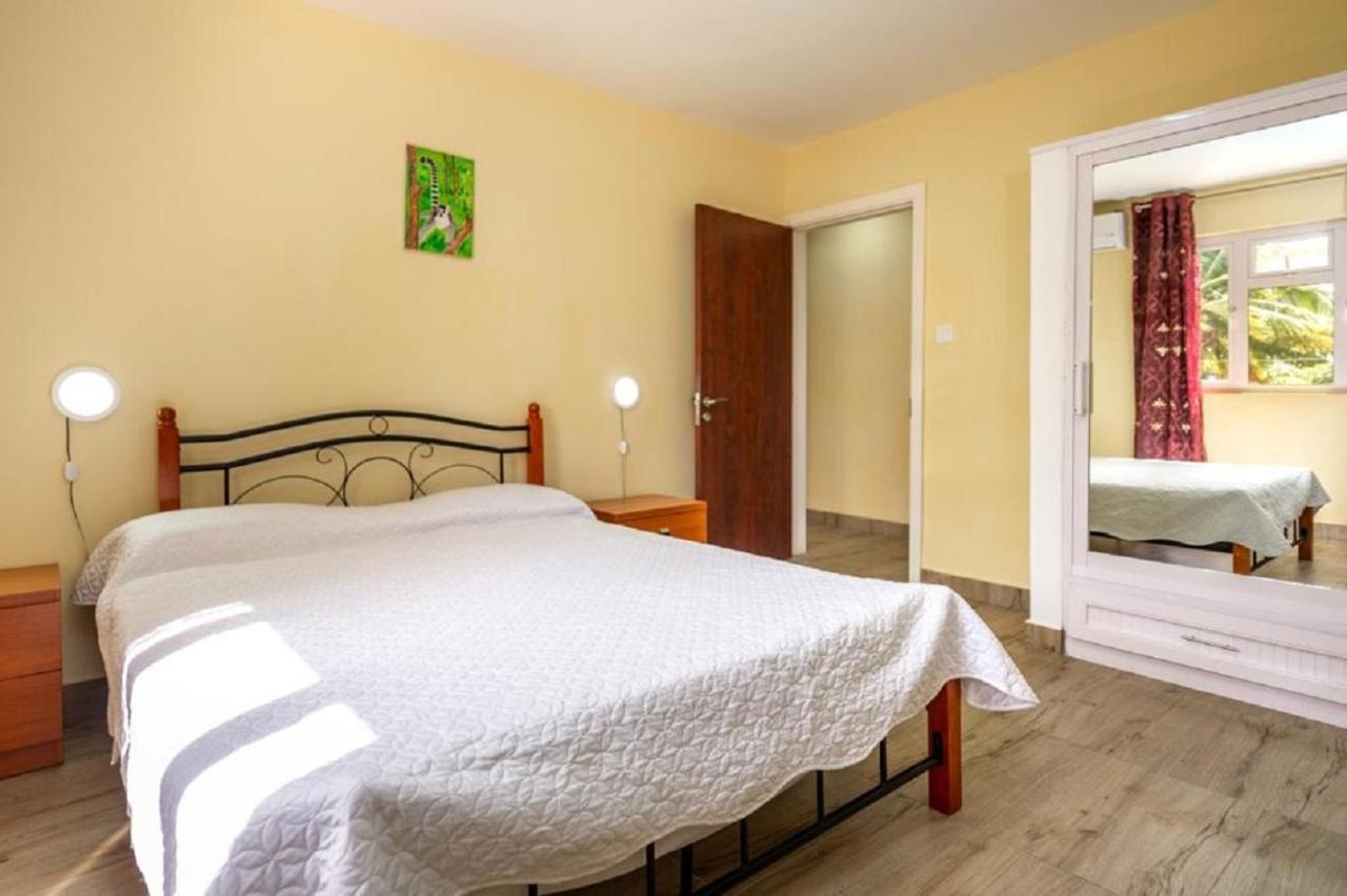 Residence Barbera Apartments Flic en Flac Luaran gambar